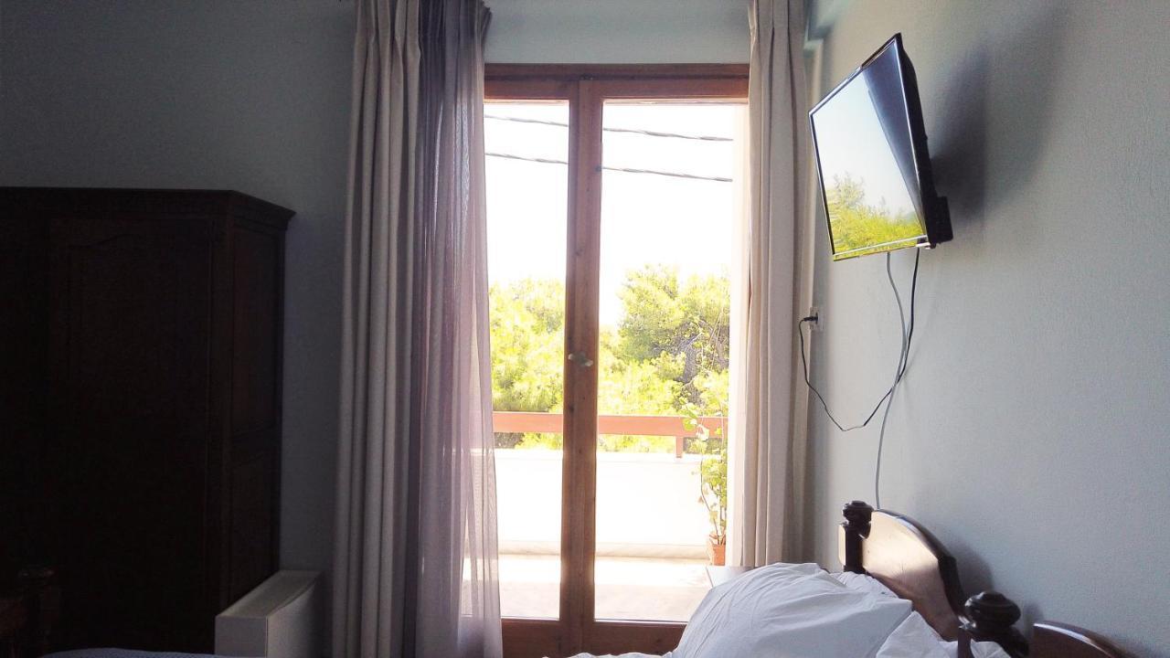 Fistiki Rooms Agia Marina  Exteriér fotografie