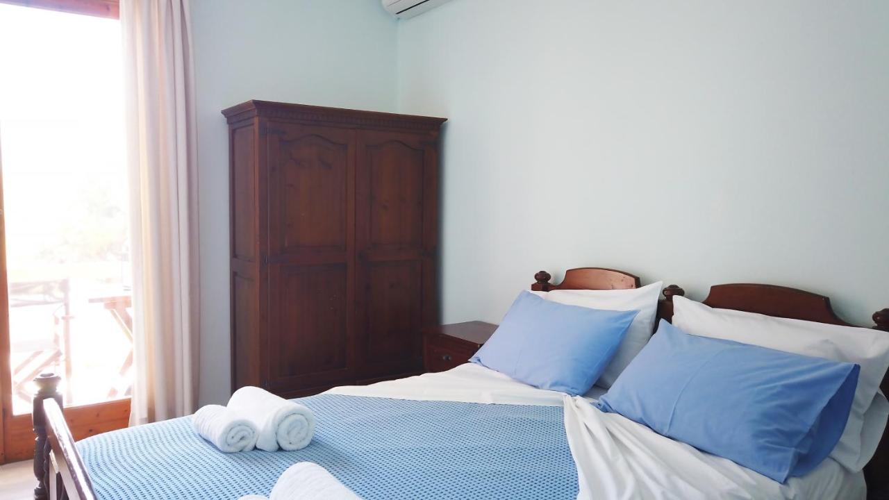 Fistiki Rooms Agia Marina  Exteriér fotografie